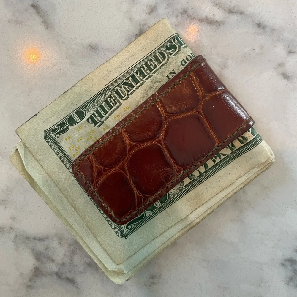 Elegant Brown Leather Money Clip